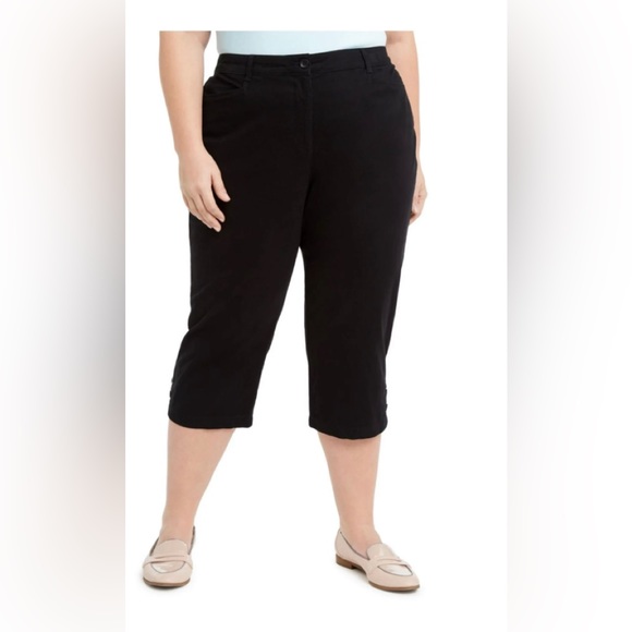 Karen Scott Pants - Karen Scott Petite Black Pull On Capri Pants 12P Button Hem Cropped Trousers